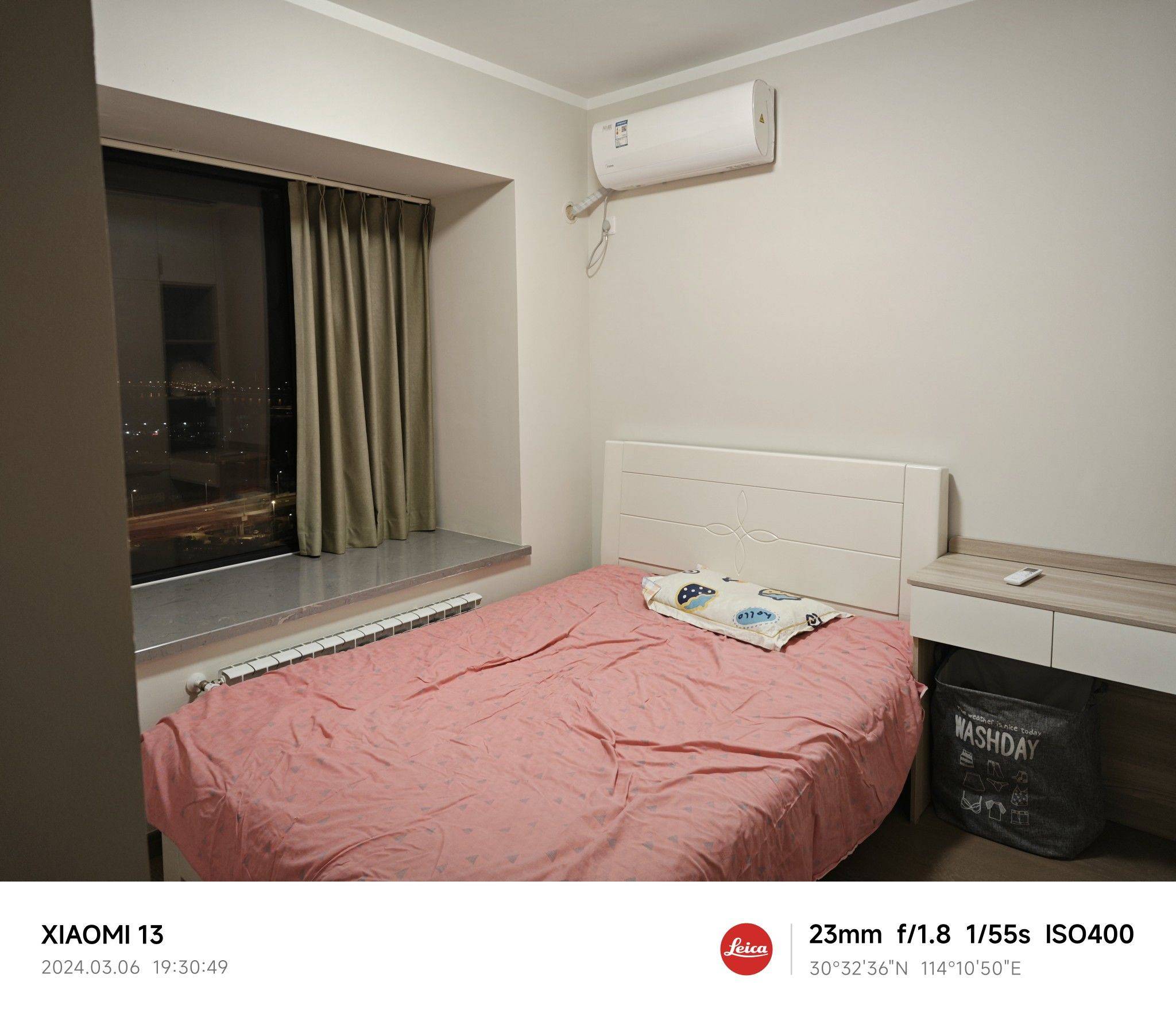 Cozy Home-Clean&Comfy-No Gender Limit-Hustle & Bustle-“Friends”-Chilled-LGBTQ Friendly-Pet Friendly