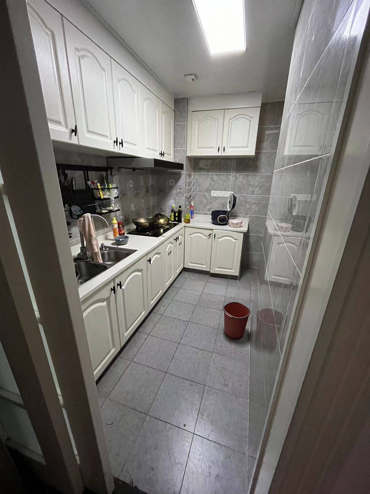 Chongqing-Yubei-Clean&Comfy,No Gender Limit,Hustle & Bustle,Pet Friendly