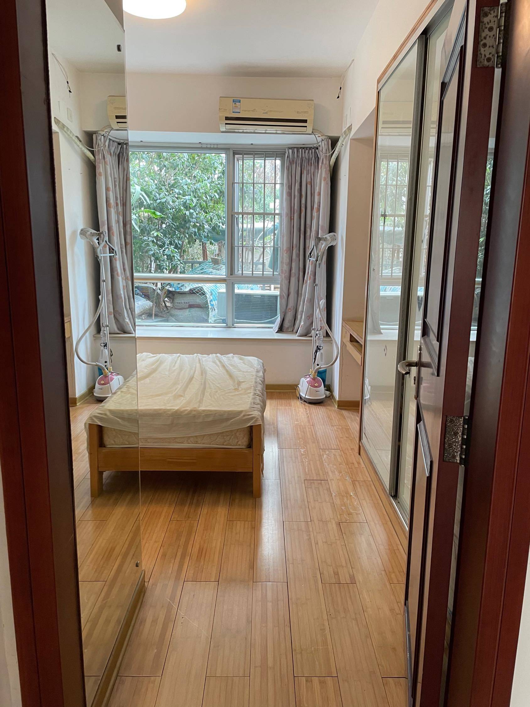 Xiamen-Siming-Cozy Home,Clean&Comfy,No Gender Limit