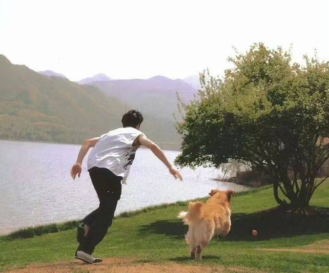 月