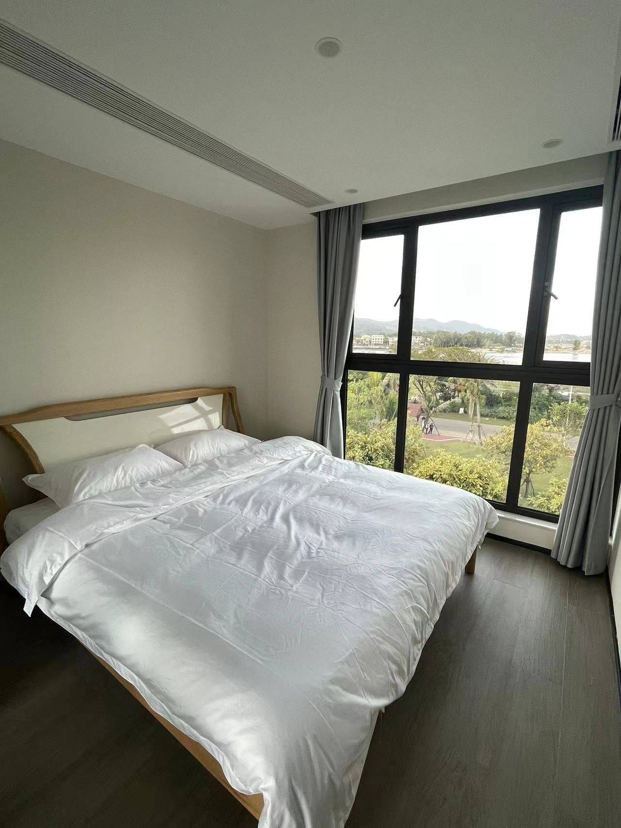 Sanya-Yazhou-No Gender Limit,Chilled,Pet Friendly