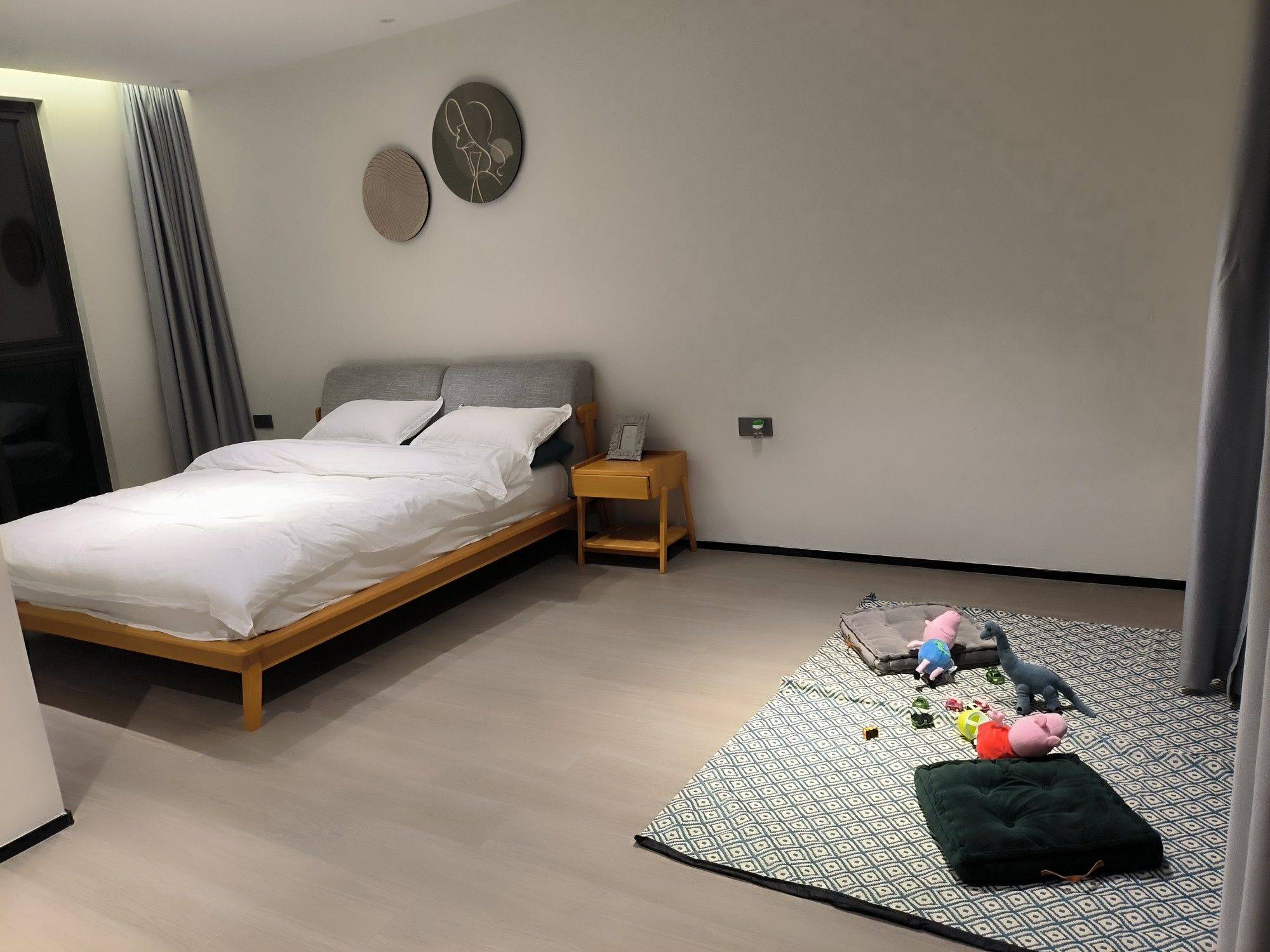 Sanya-Yazhou-No Gender Limit,Chilled,Pet Friendly