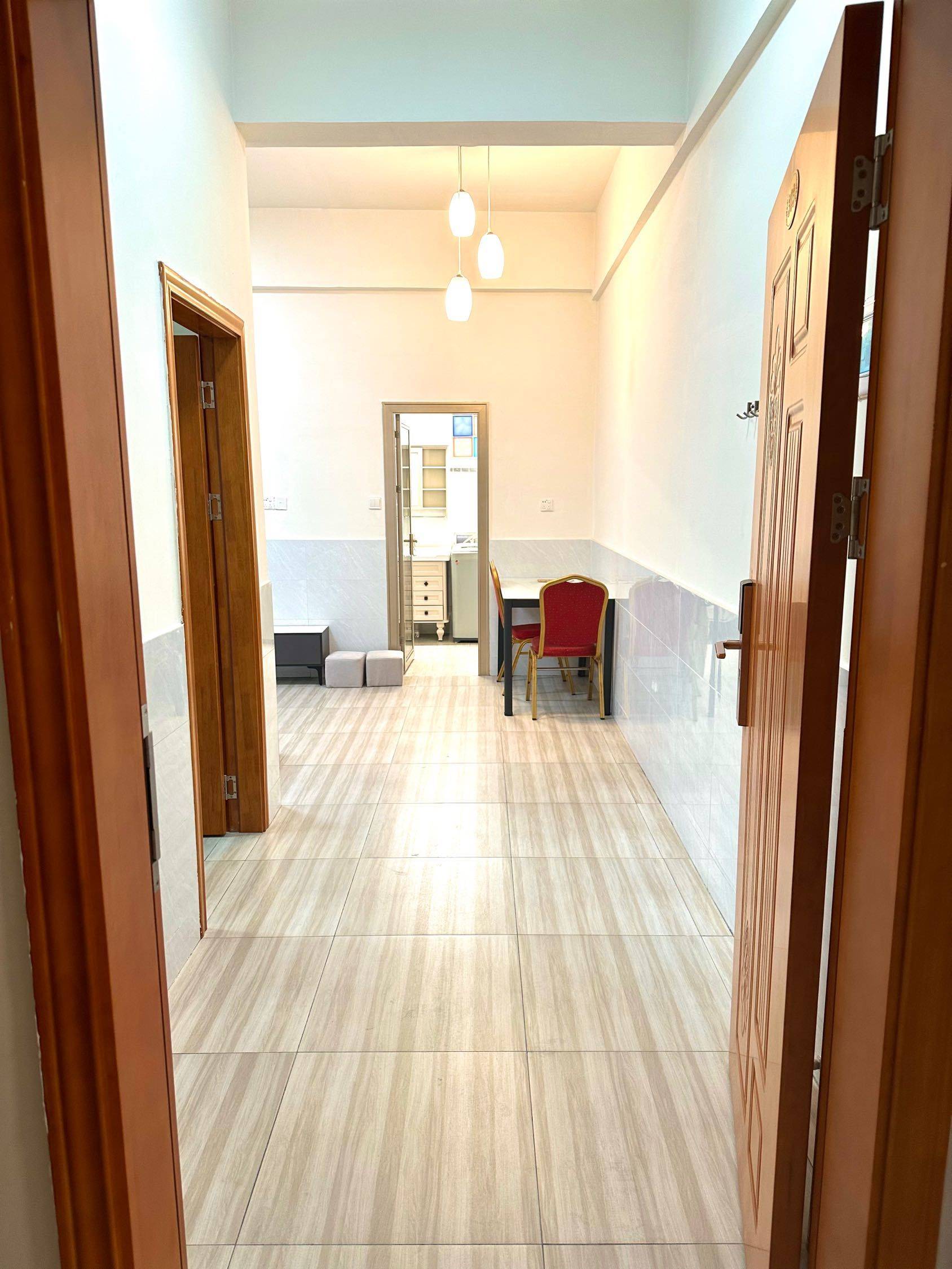 Dongguan-Changping-Cozy Home,Clean&Comfy,No Gender Limit,Hustle & Bustle,“Friends”