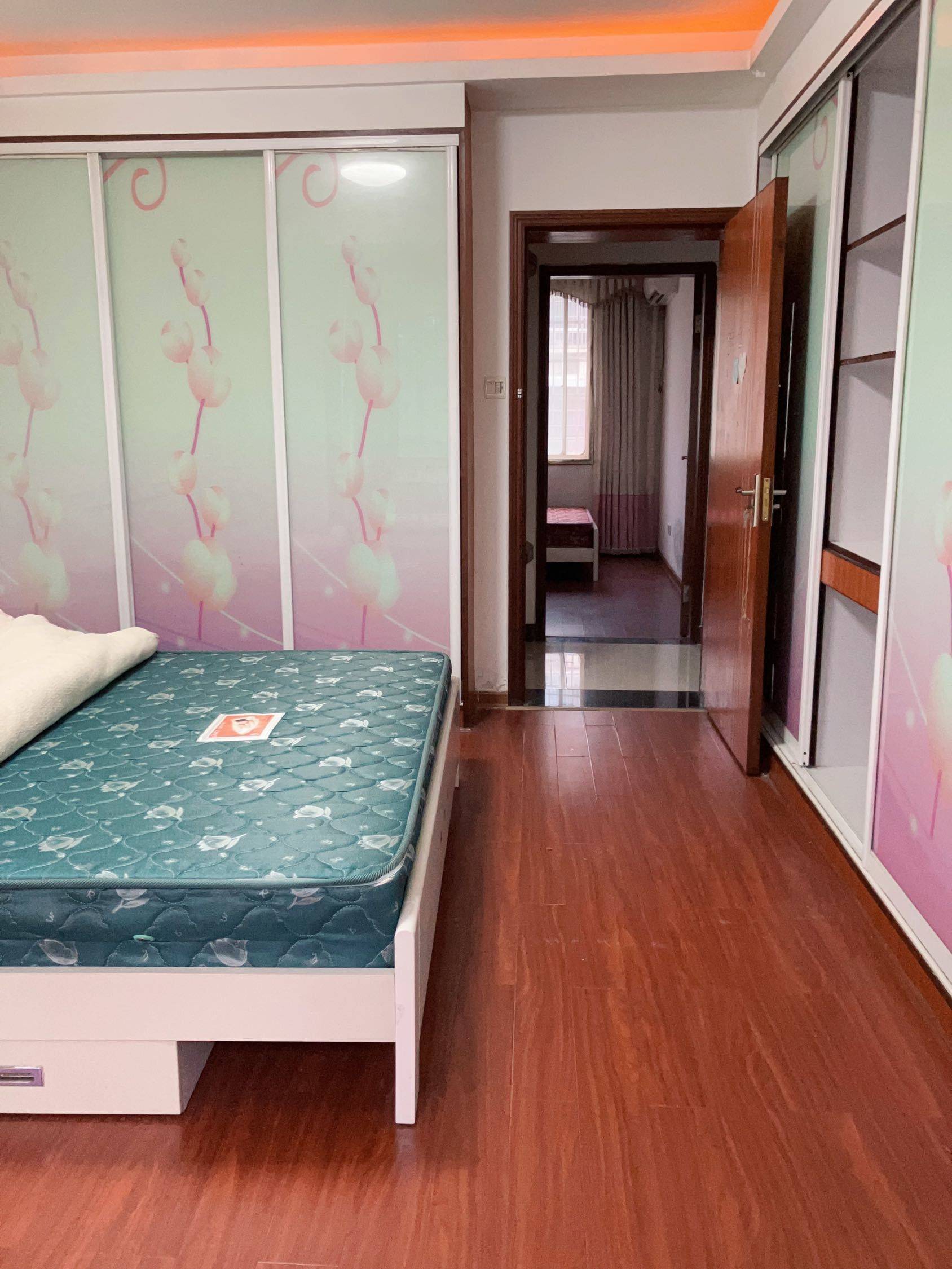 Changsha-Yuhua-Cozy Home,Clean&Comfy,No Gender Limit,Hustle & Bustle,Chilled,LGBTQ Friendly