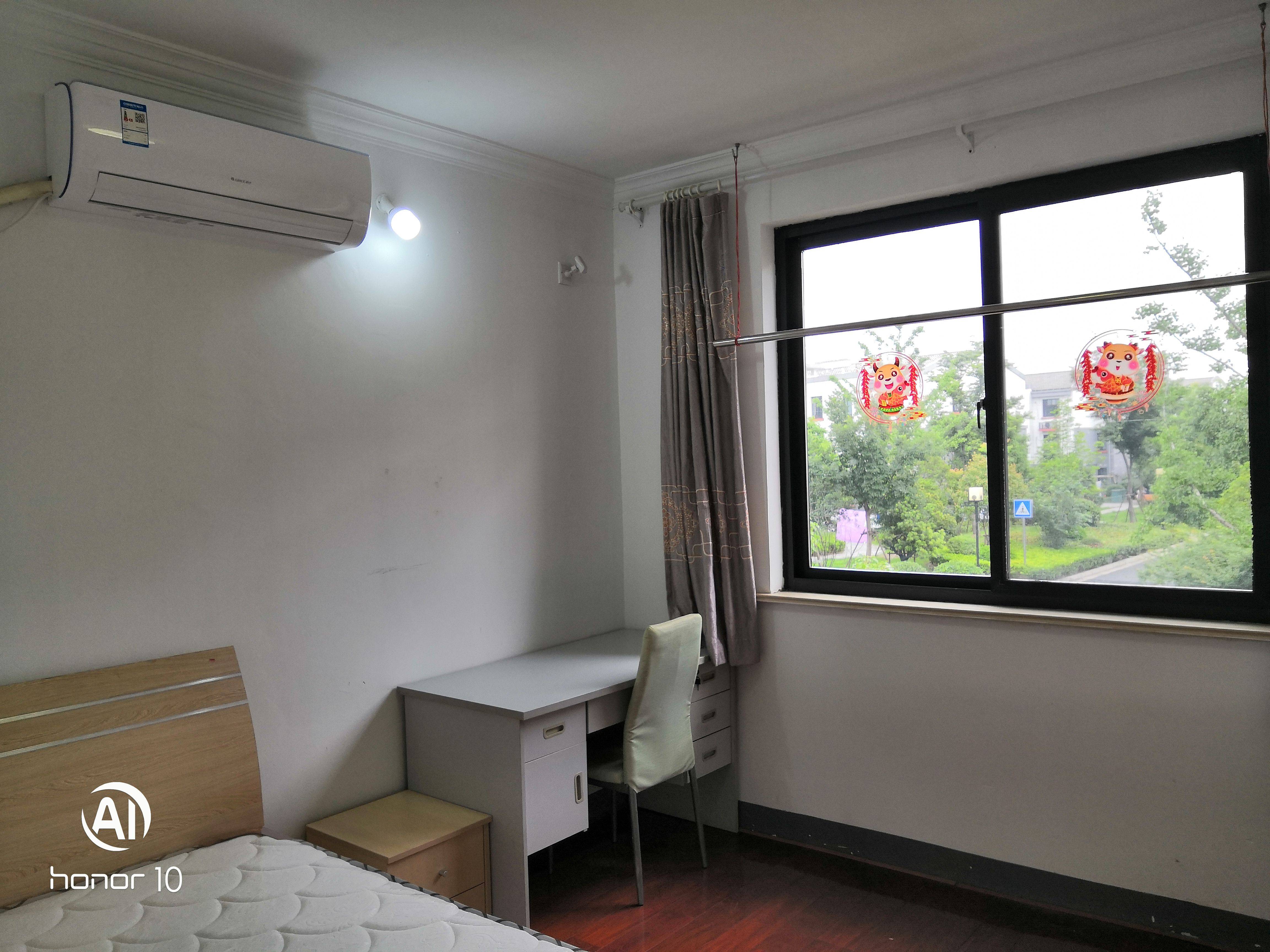 Shanghai-Baoshan-Cozy Home,Clean&Comfy,No Gender Limit,Hustle & Bustle,“Friends”