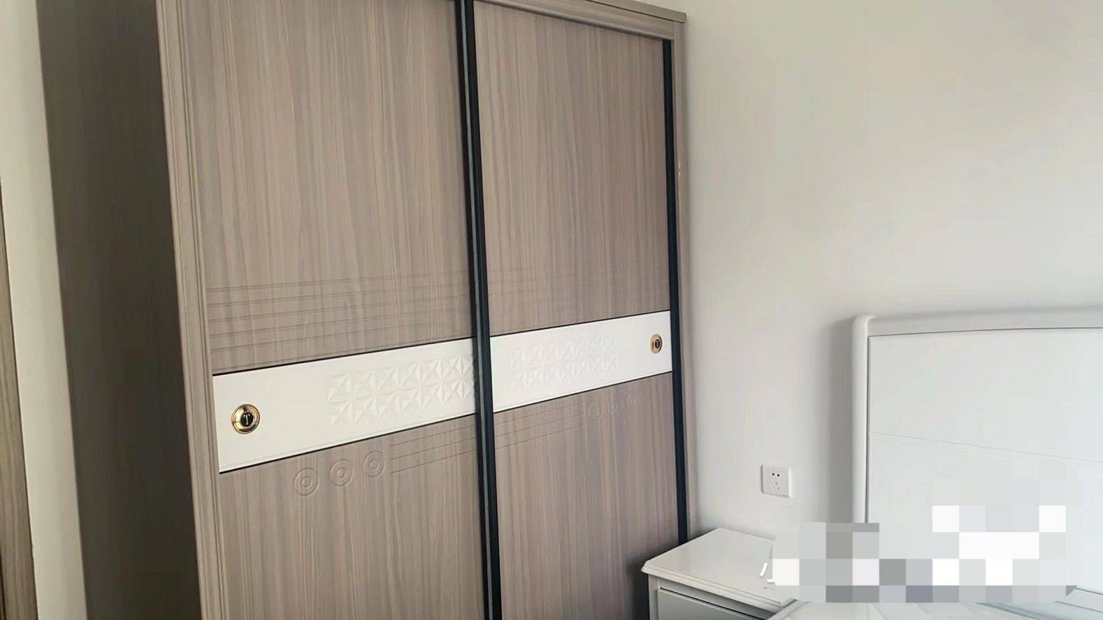 文艺复兴整租房源2