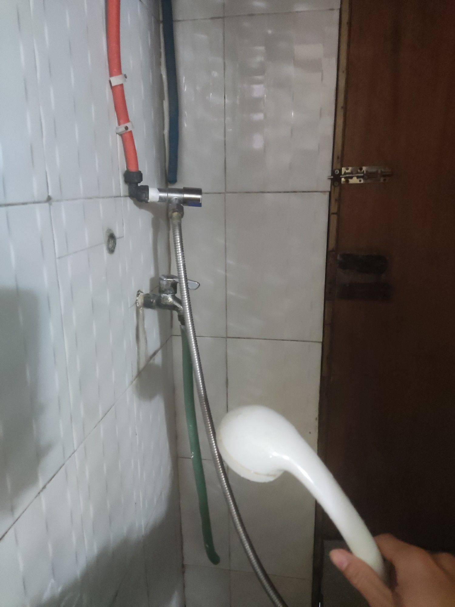 Chongqing-Jiulongpo-袁家岗轻轨站附近,次卧500,房东直租无中介费,Cozy Home,Clean&Comfy,No Gender Limit,Hustle & Bustle