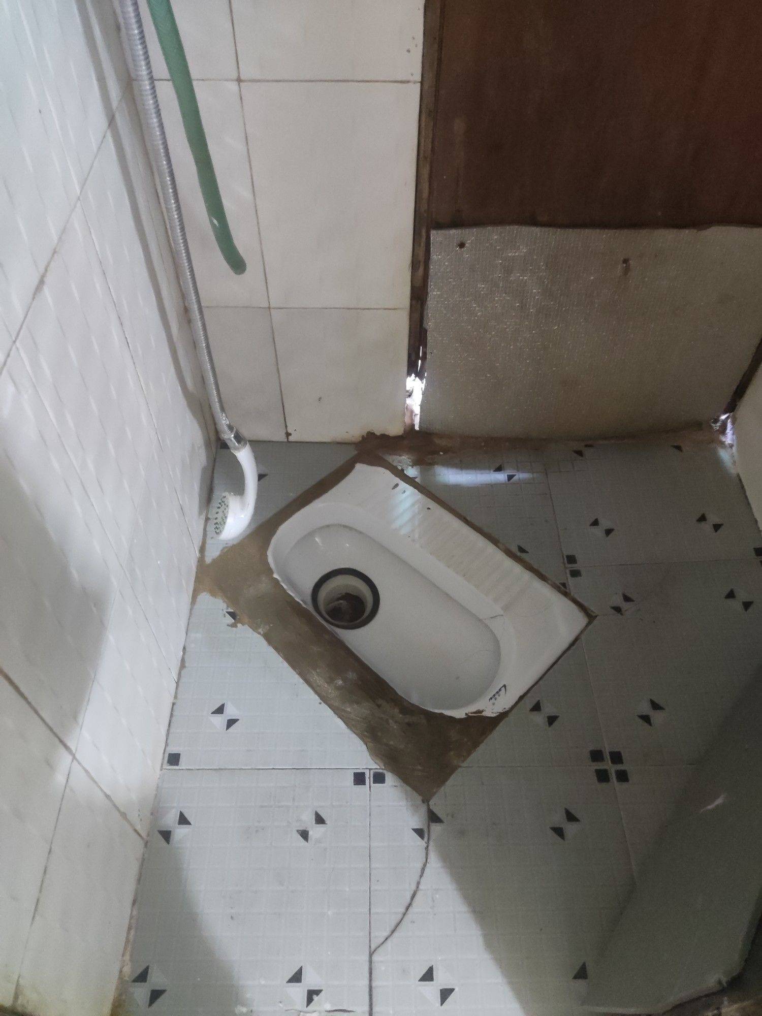 Chongqing-Jiulongpo-袁家岗轻轨站附近,次卧500,房东直租无中介费,Cozy Home,Clean&Comfy,No Gender Limit,Hustle & Bustle