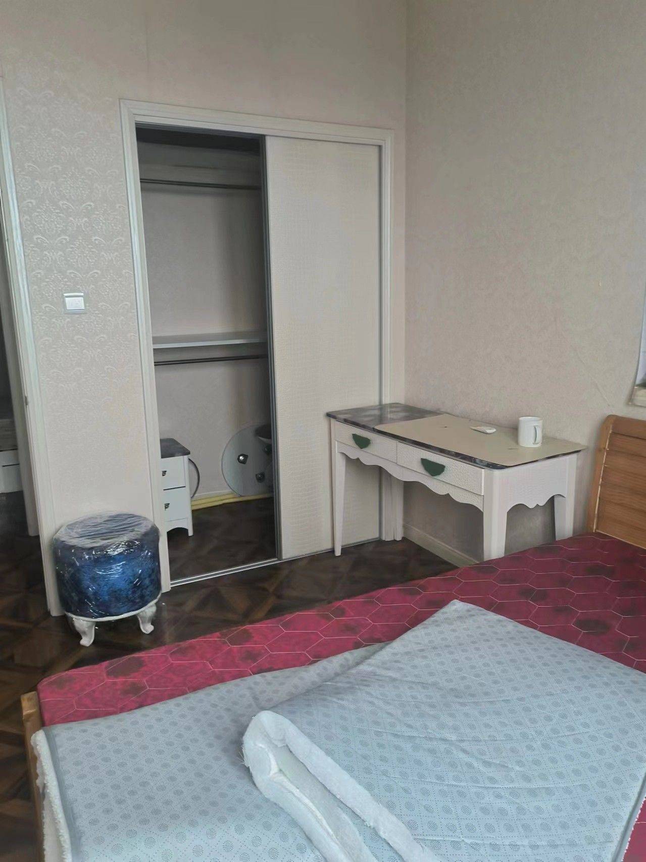 Shanghai-Fengxian-Cozy Home,Clean&Comfy,No Gender Limit,Hustle & Bustle,“Friends”,Chilled,LGBTQ Friendly