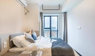 Beijing-Haidian-👯‍♀️,Long & Short Term,Replacement,Shared Apartment,LGBTQ Friendly,Seeking Flatmate