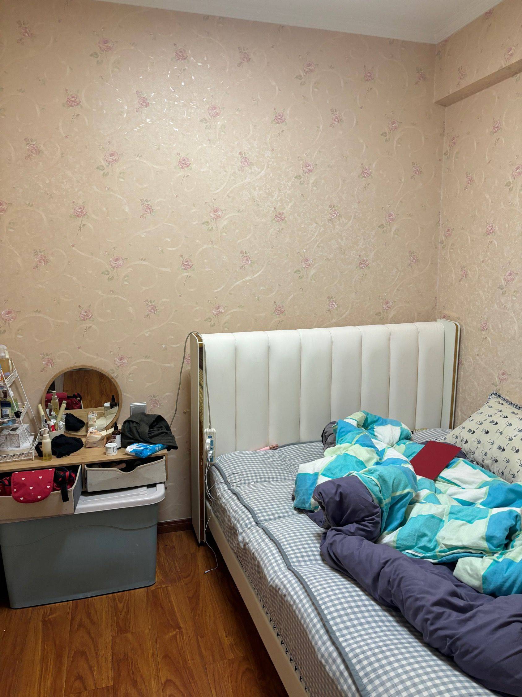 Nanjing-Pukou-Long Term,Single Apartment