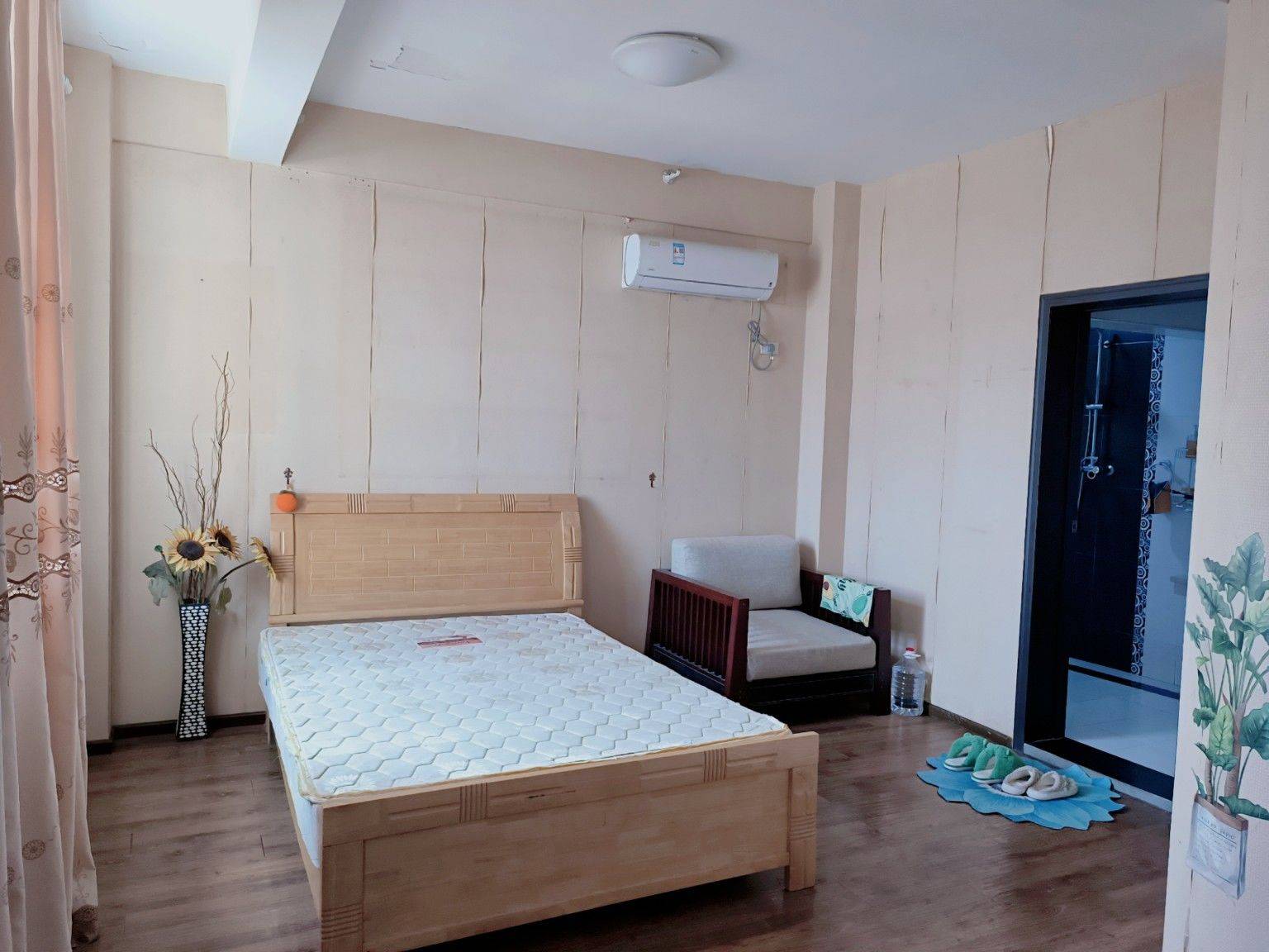 Wuhan-Huangpi-Cozy Home,Clean&Comfy,No Gender Limit,Hustle & Bustle,“Friends”,Chilled,Pet Friendly