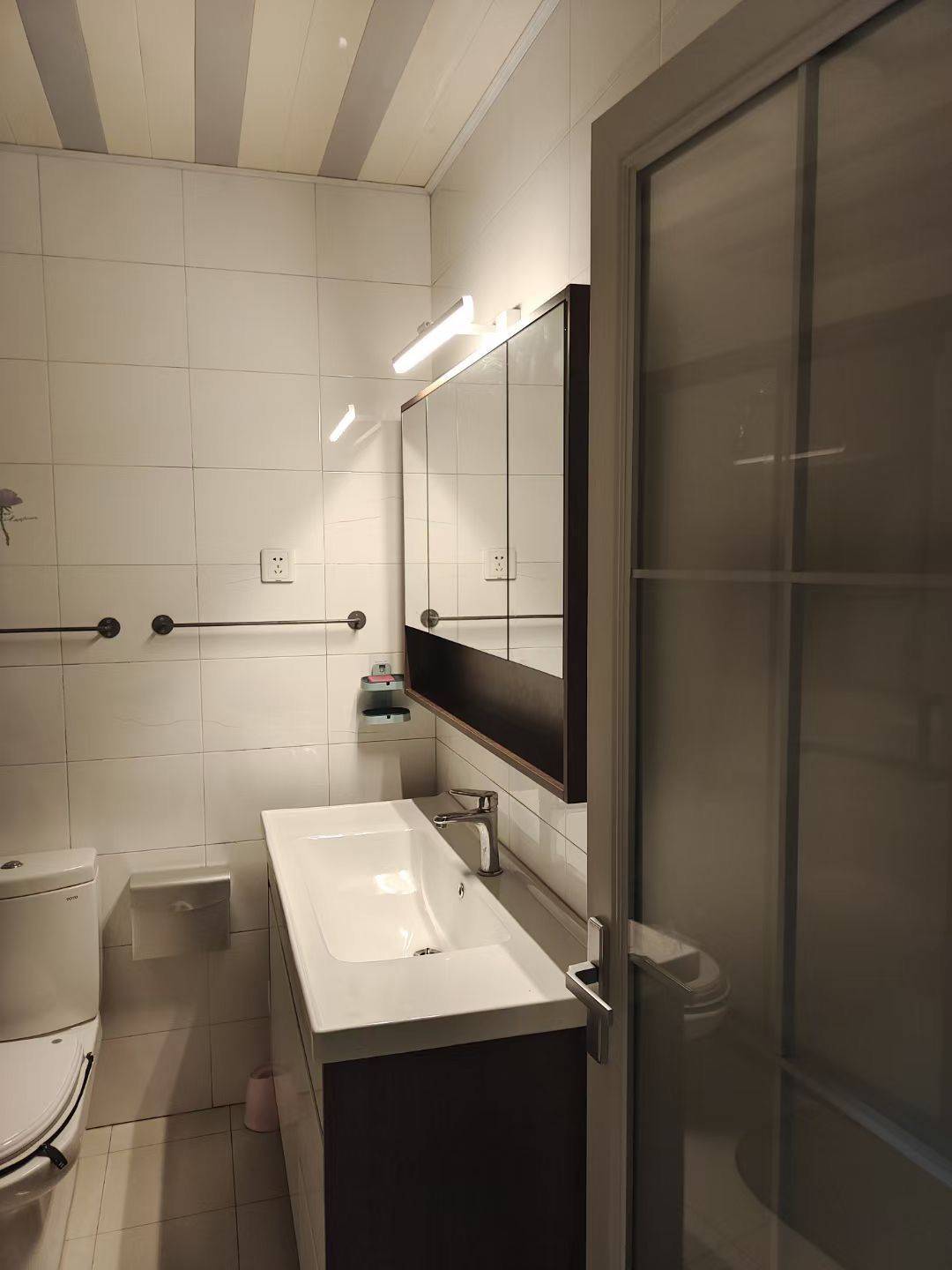 Shanghai-Songjiang-拎包入住,房东人好,精装修,Cozy Home,Clean&Comfy,No Gender Limit
