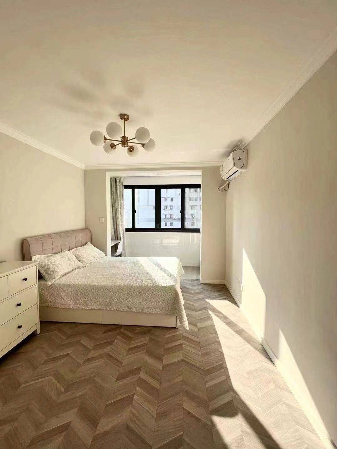 Shanghai-Huangpu-Cozy Home,Clean&Comfy,No Gender Limit,Hustle & Bustle,“Friends”,Chilled,LGBTQ Friendly,Pet Friendly