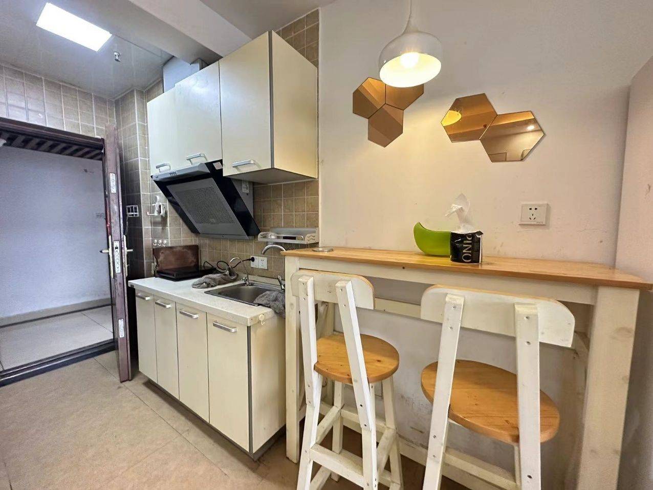 Changsha-Yuelu-Cozy Home,Clean&Comfy,No Gender Limit,Hustle & Bustle,“Friends”,Chilled,LGBTQ Friendly
