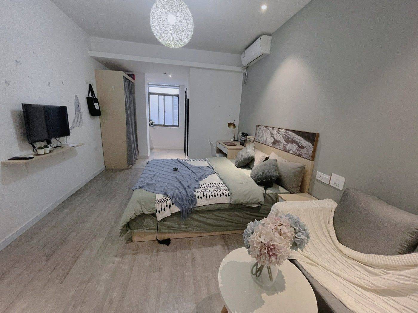 Nanjing-Gulou-Cozy Home,Clean&Comfy,No Gender Limit,Hustle & Bustle