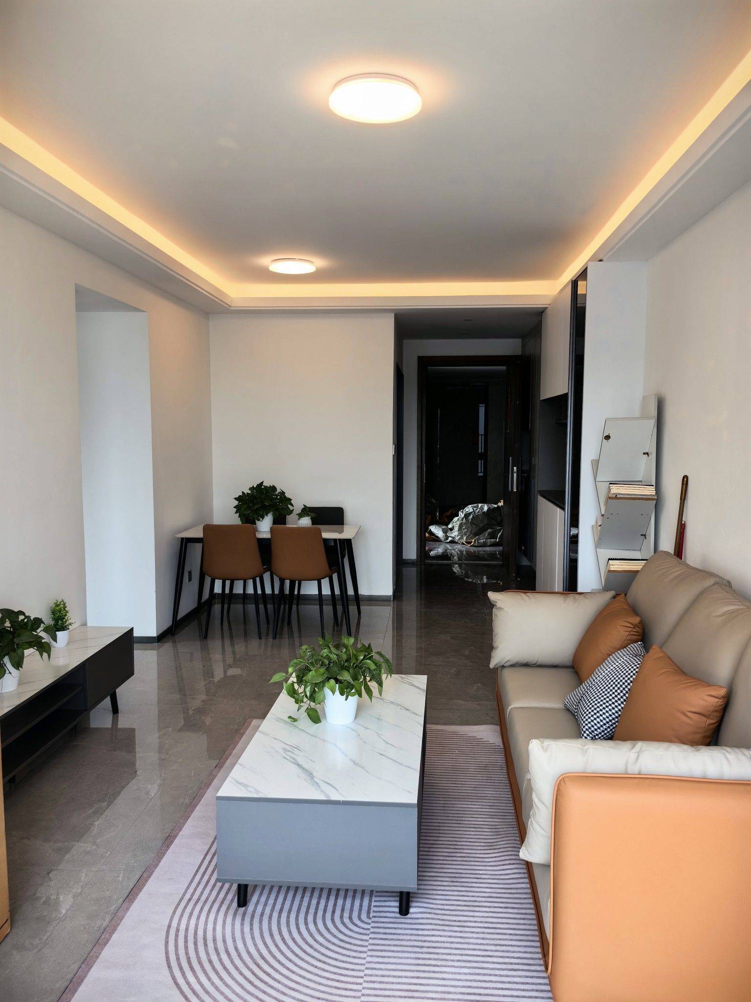 Shenzhen-BaoAn-Cozy Home,Clean&Comfy,No Gender Limit,Hustle & Bustle,“Friends”,Chilled,LGBTQ Friendly
