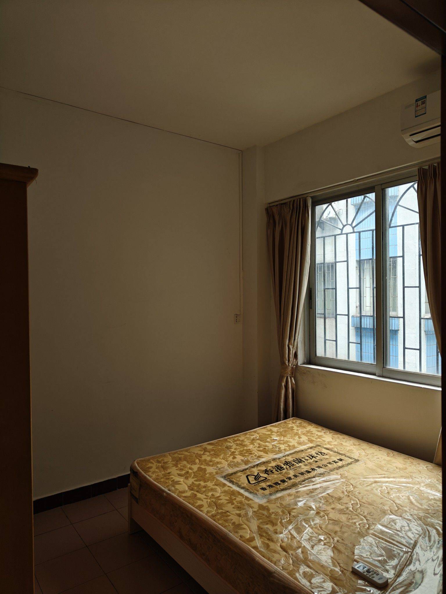 鸭吖雅丫呀整租房源2