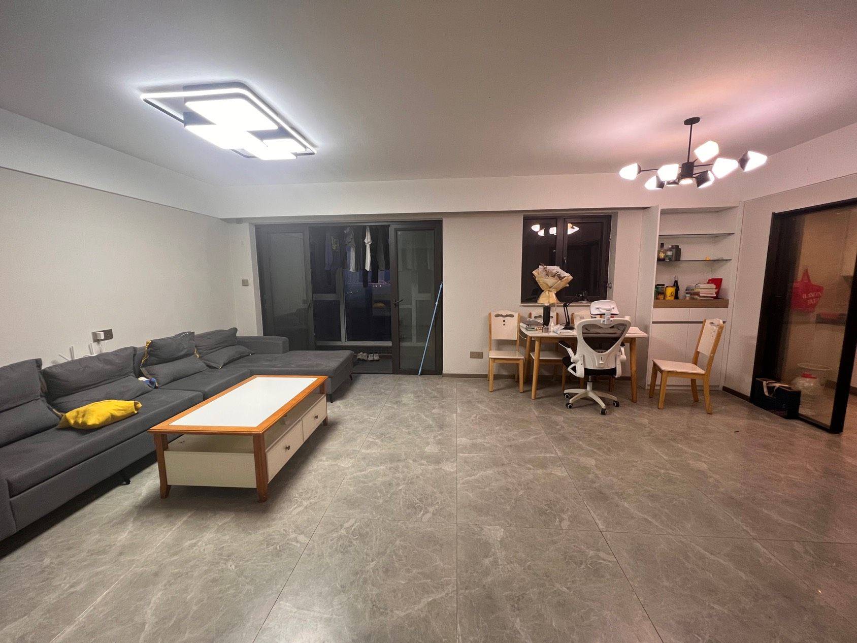 Changsha-Wangcheng-Cozy Home,Clean&Comfy,No Gender Limit,Hustle & Bustle,“Friends”,Chilled,LGBTQ Friendly,Pet Friendly