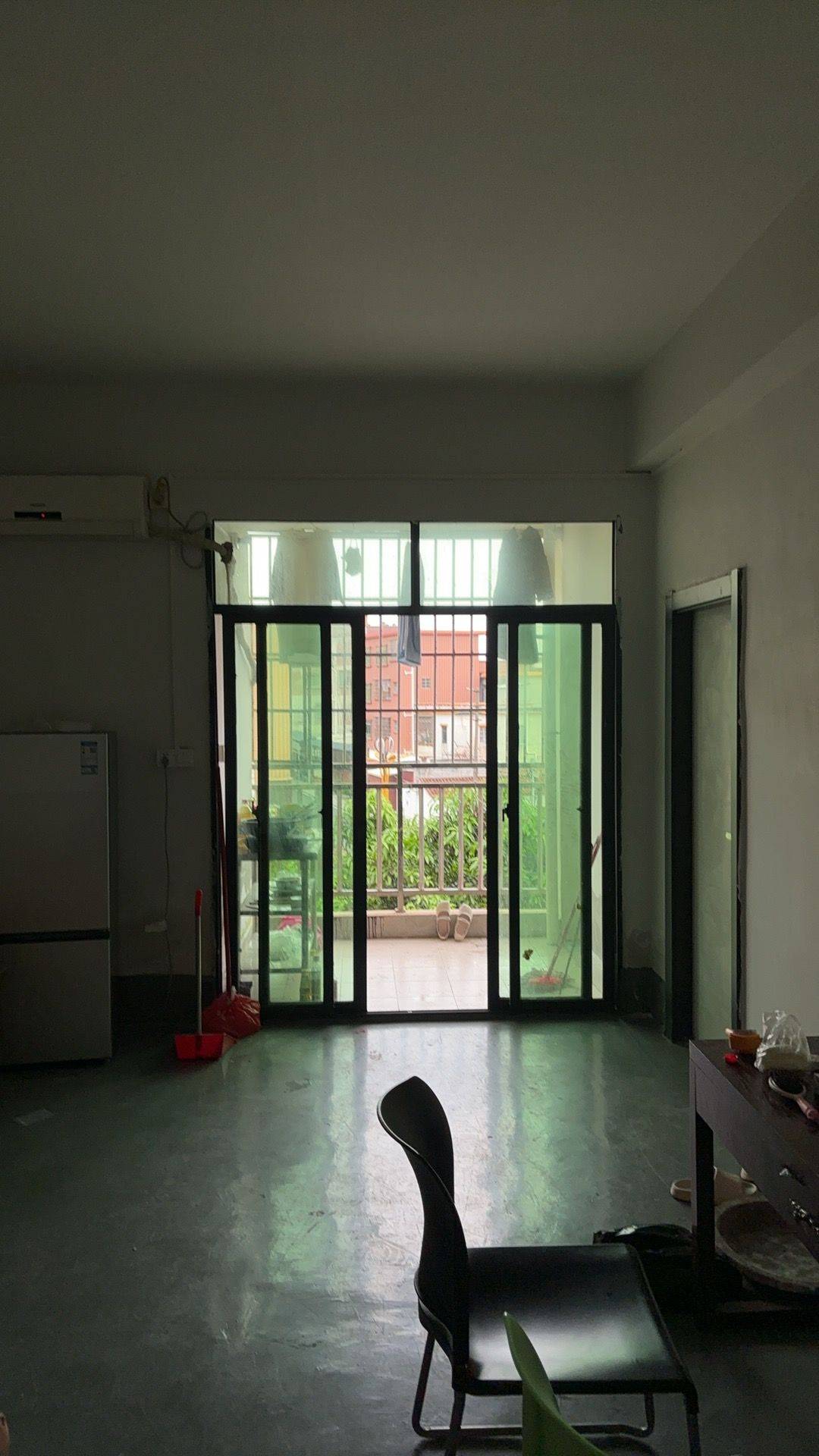 Dongguan-Xiegang-Cozy Home,Clean&Comfy,No Gender Limit,Hustle & Bustle