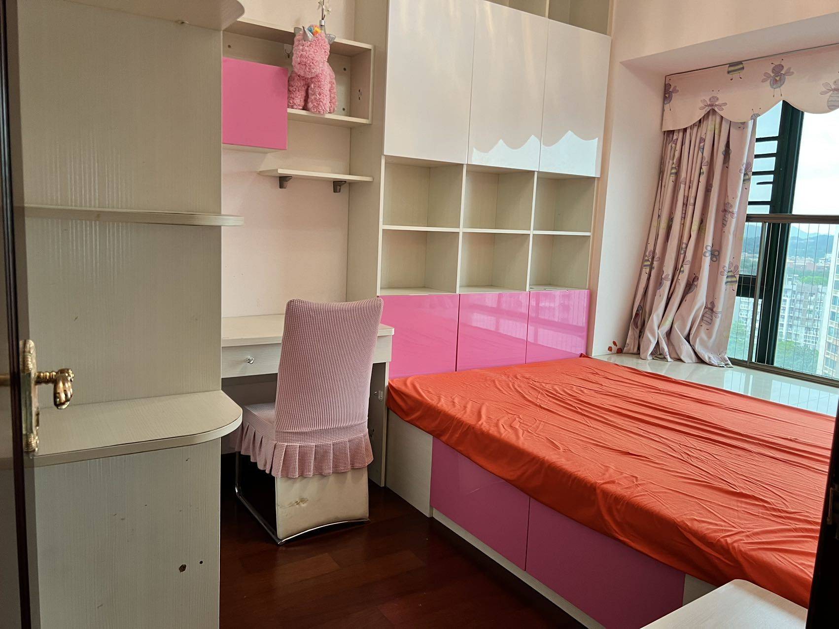 Dongguan-Nancheng-Cozy Home,Clean&Comfy,No Gender Limit,Pet Friendly