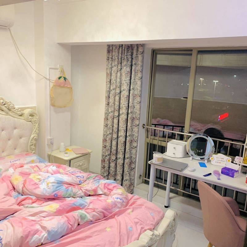 Shenzhen-Longhua-Cozy Home,Clean&Comfy,No Gender Limit,Hustle & Bustle,LGBTQ Friendly,Pet Friendly