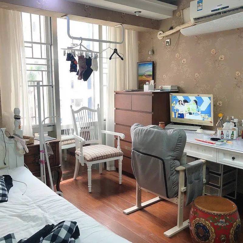 Shenzhen-Futian-Cozy Home,Clean&Comfy,No Gender Limit,Hustle & Bustle,“Friends”,Chilled,Pet Friendly