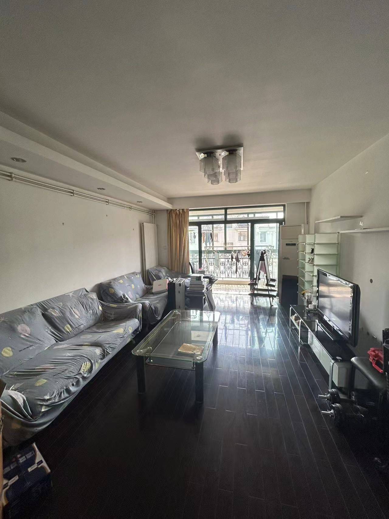 Shanghai-Songjiang-Cozy Home,Clean&Comfy,No Gender Limit,Hustle & Bustle,“Friends”,Chilled