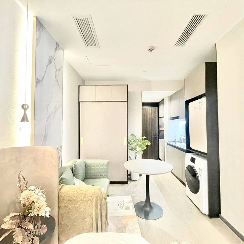 Shanghai-Xuhui-Cozy Home,Clean&Comfy,No Gender Limit,Hustle & Bustle,“Friends”,Chilled,LGBTQ Friendly,Pet Friendly