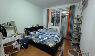 Beijing-Chaoyang-10' to Guomao,Master bedroom with shower with Ac and blind filters / CBD : super close to Guomao/ 25' to downtown,Long & Short Term,Seeking Flatmate,Shared Apartment