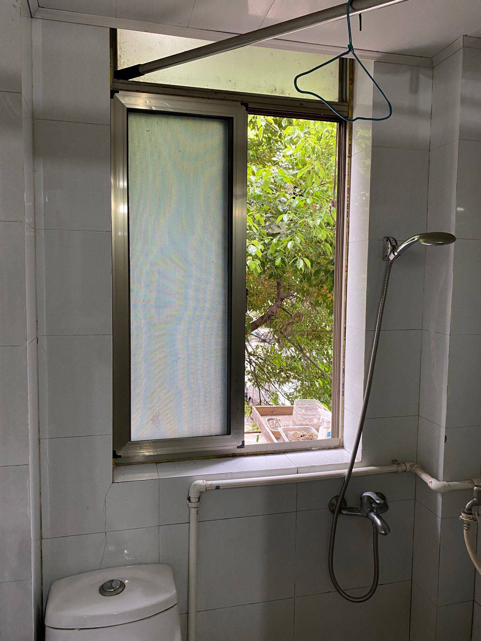 Shanghai-Yangpu-“Friends”