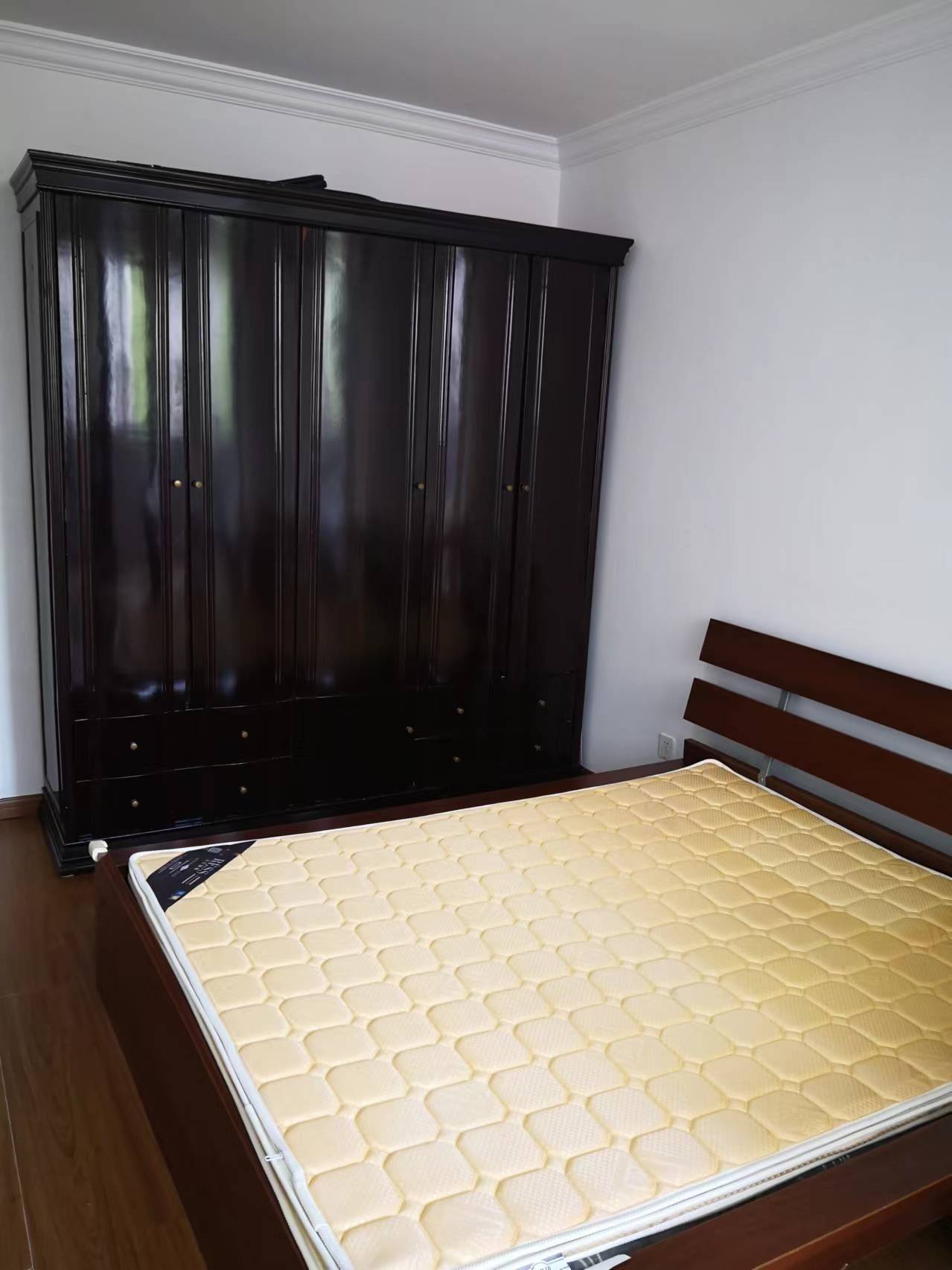 Shanghai-Jing‘An-Cozy Home,Clean&Comfy,No Gender Limit,Hustle & Bustle,“Friends”,Chilled,LGBTQ Friendly,Pet Friendly