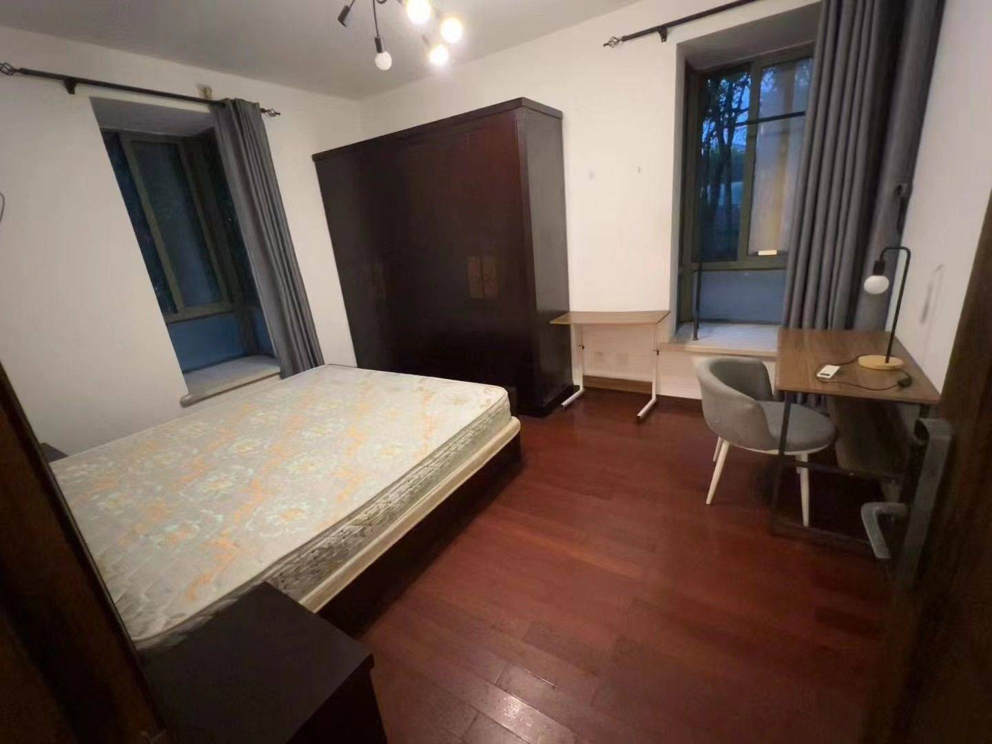 Shanghai-Minhang-Cozy Home,Clean&Comfy,No Gender Limit,Hustle & Bustle,“Friends”,Chilled