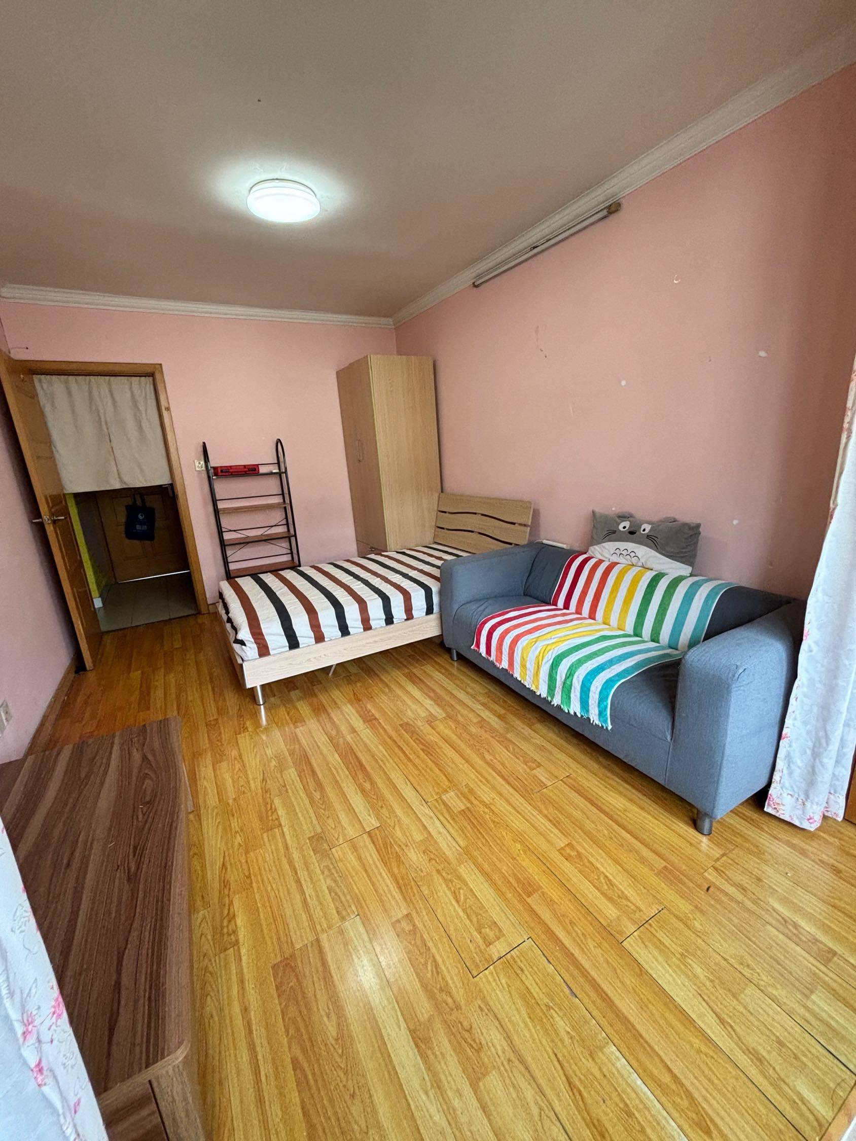 Shanghai-Xuhui-Cozy Home,Clean&Comfy,No Gender Limit,Hustle & Bustle,Chilled,Pet Friendly