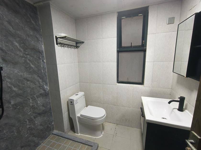 Shanghai-Putuo-Clean&Comfy