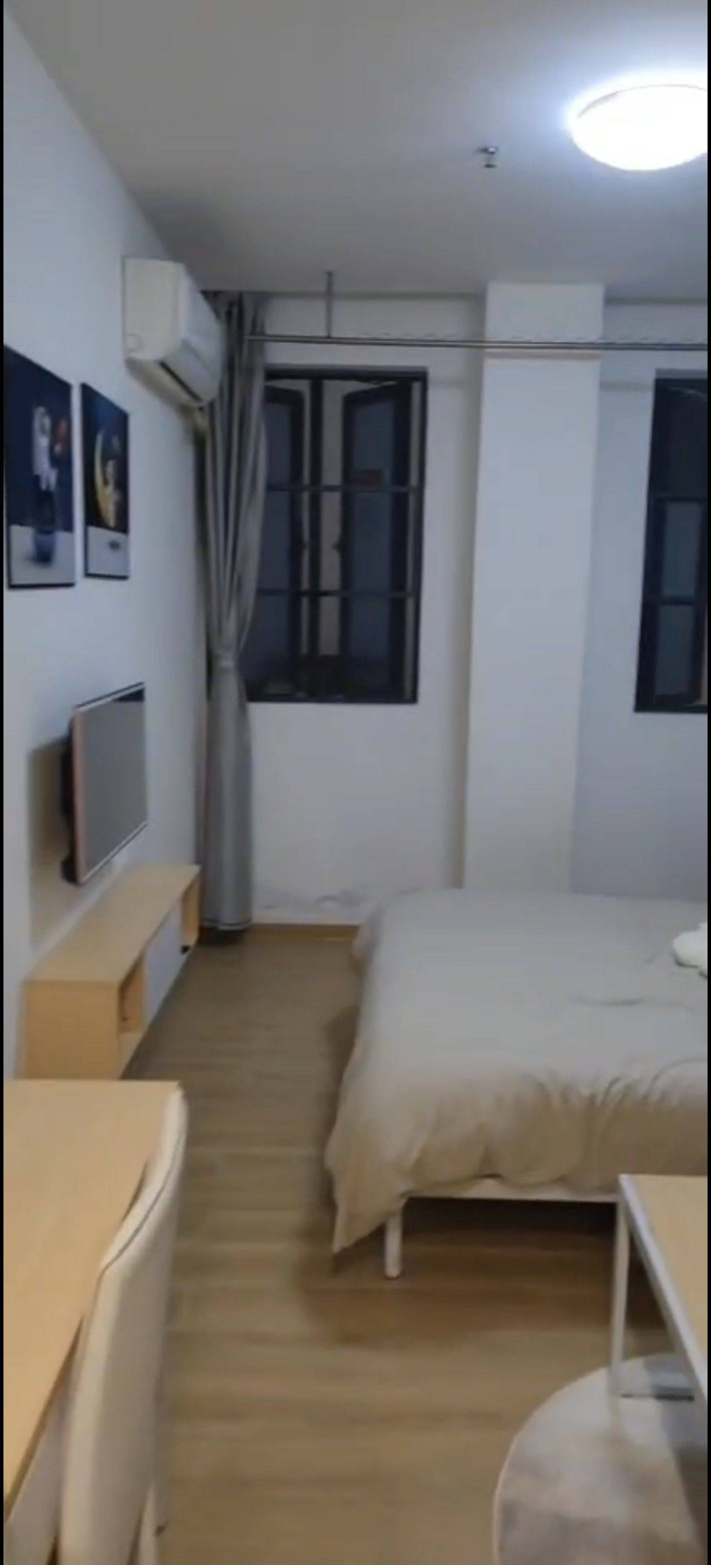 Shenzhen-BaoAn-Cozy Home,Clean&Comfy,No Gender Limit,Hustle & Bustle,Pet Friendly