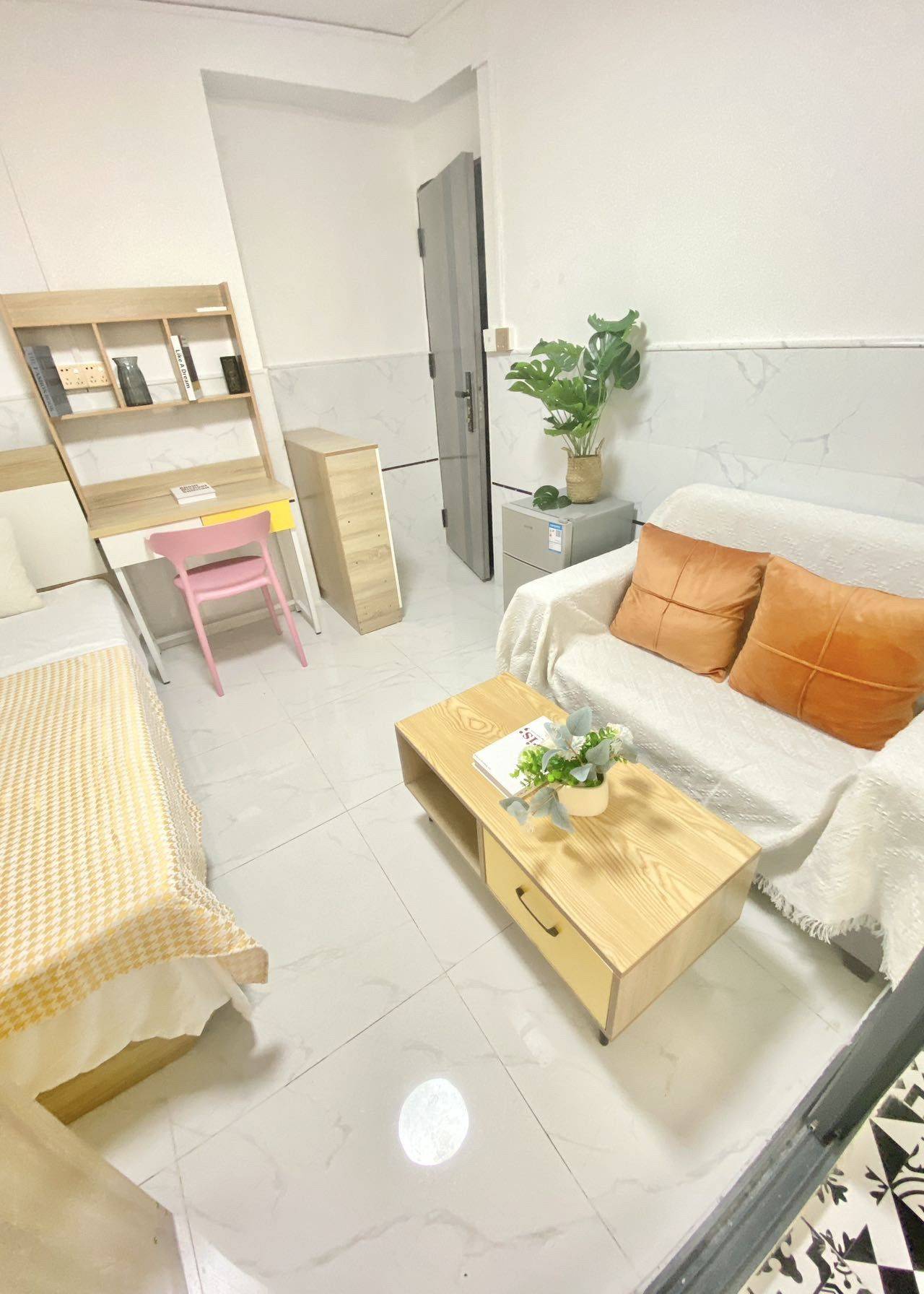 Shenzhen-Nanshan-Cozy Home,Clean&Comfy,No Gender Limit,Hustle & Bustle,“Friends”