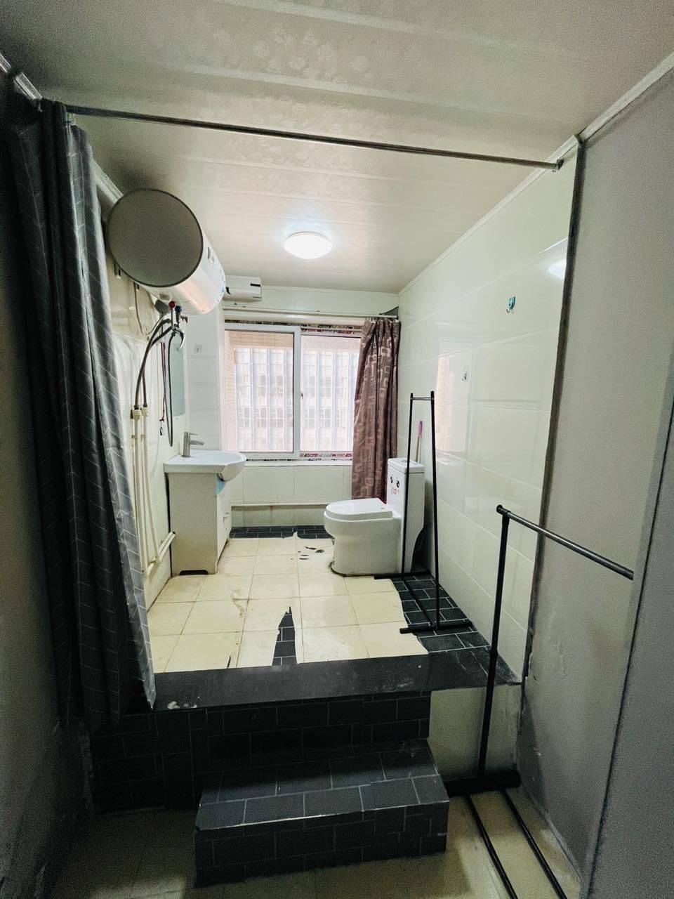 Xi'An-Weiyang-Cozy Home,Clean&Comfy,No Gender Limit,Hustle & Bustle