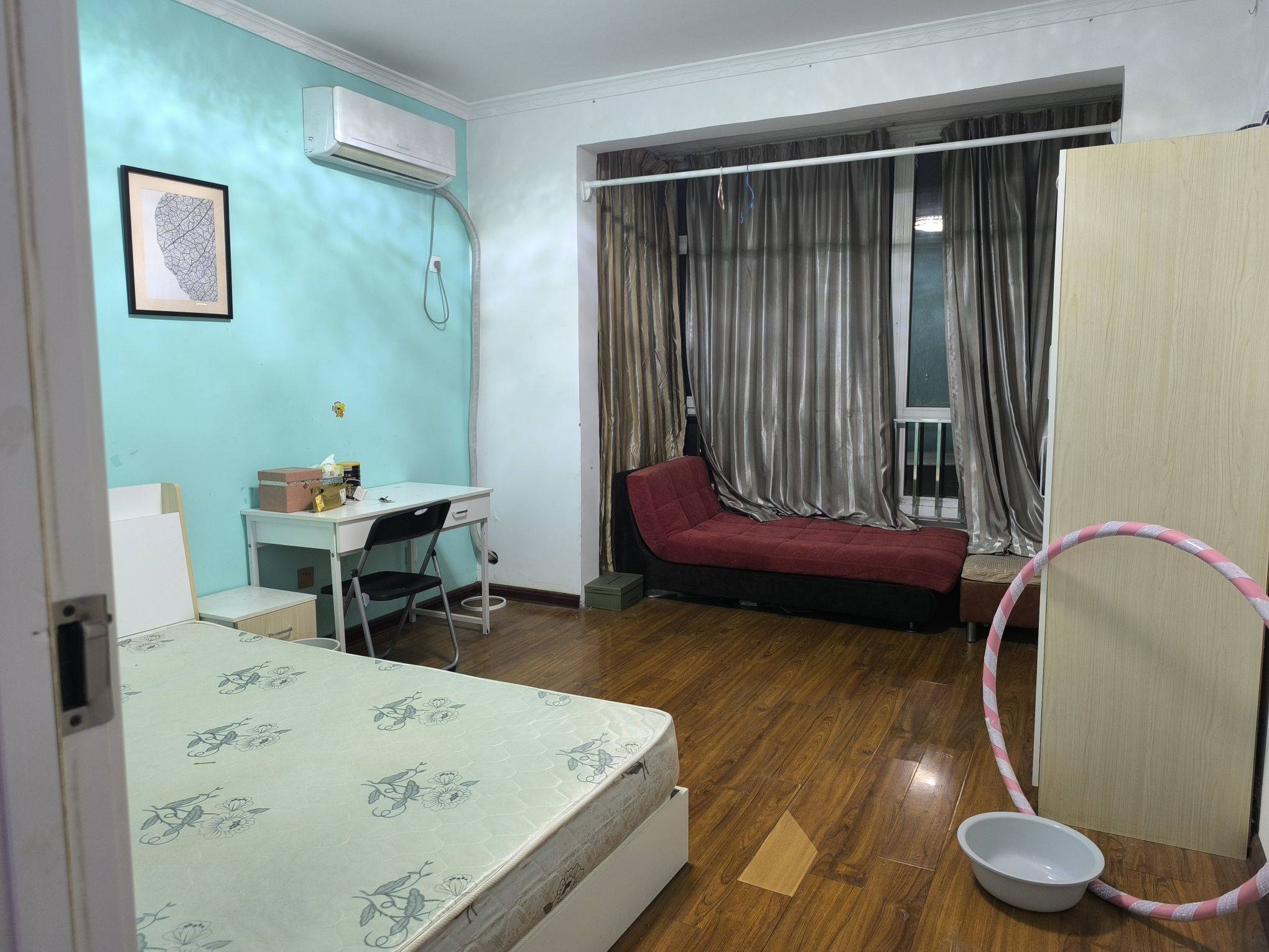 Xi'An-Yanta-限女生,Pet Friendly,Cozy Home,Clean&Comfy,Hustle & Bustle