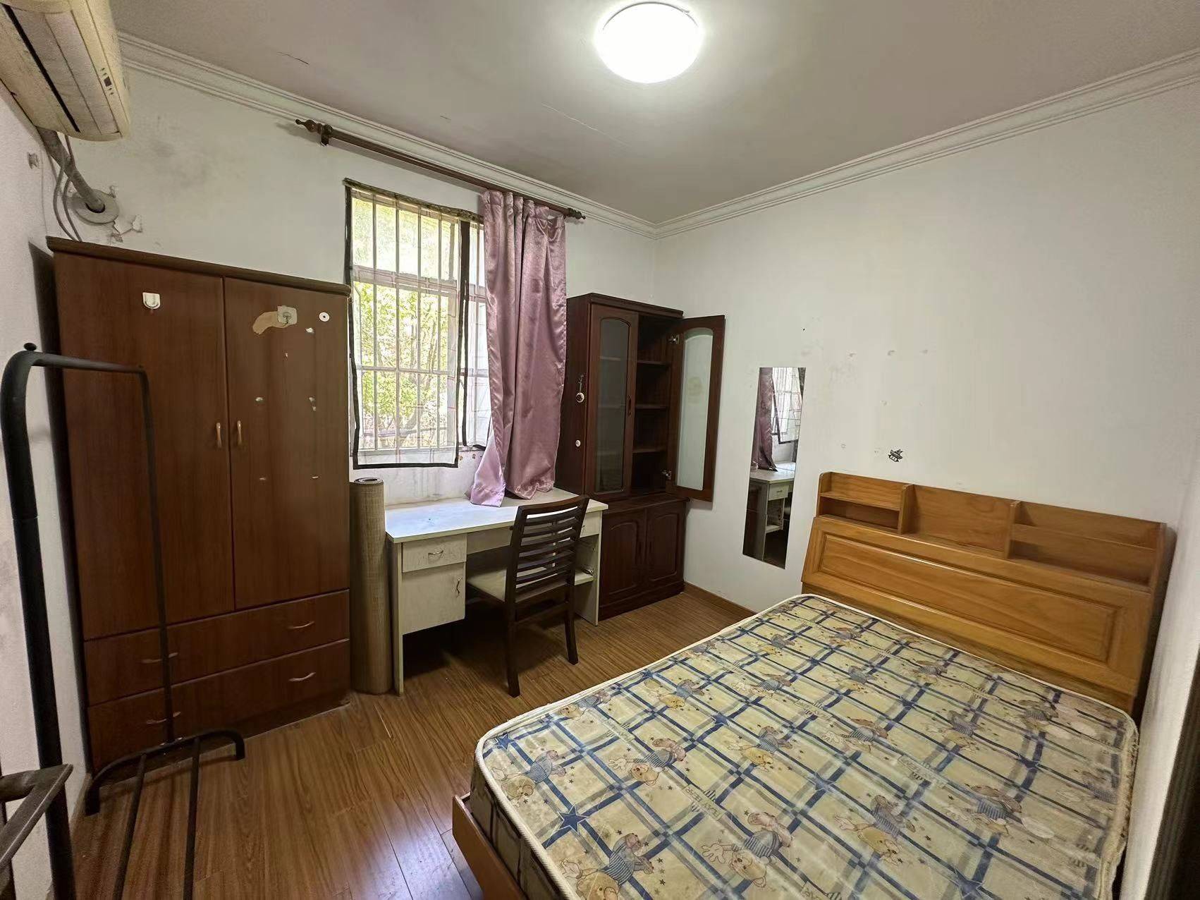 Shanghai-Xuhui-Cozy Home,Clean&Comfy,No Gender Limit,Hustle & Bustle,“Friends”,Chilled,LGBTQ Friendly