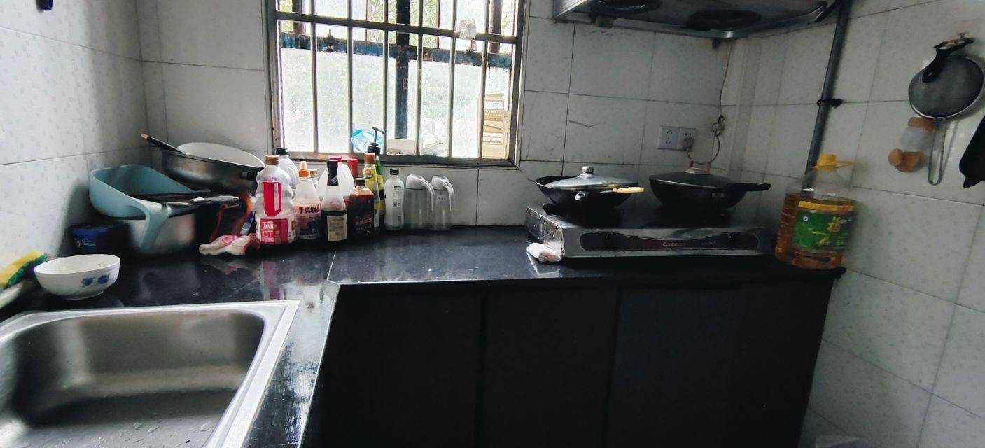 Shanghai-Xuhui-Cozy Home,Clean&Comfy,No Gender Limit,Hustle & Bustle,“Friends”,Chilled,LGBTQ Friendly
