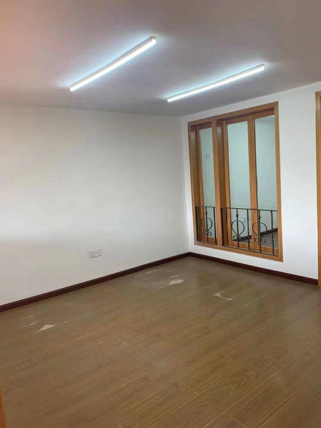 蘇州 崑山 | 昆山城市广场地铁站2号口_5