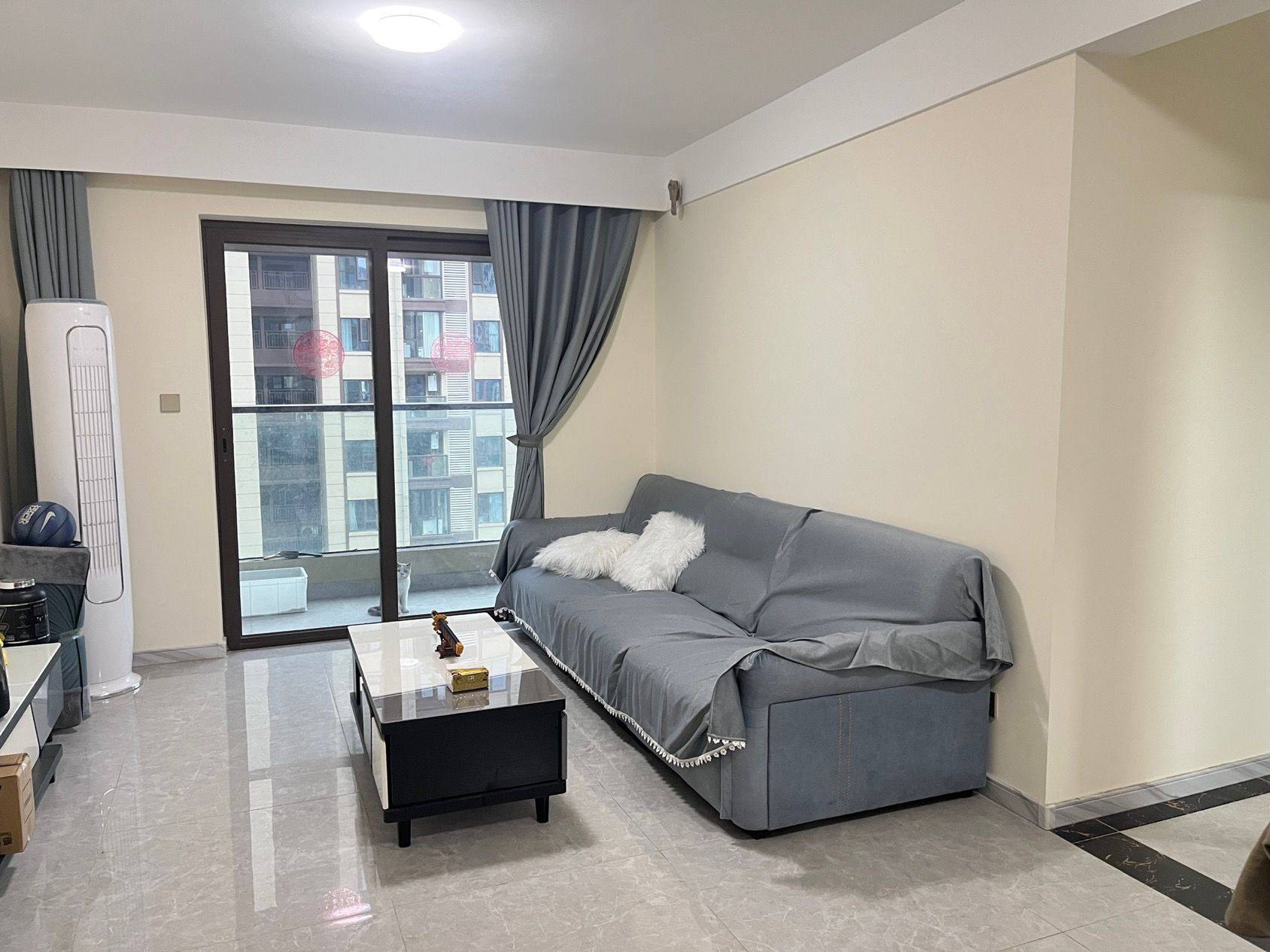 Wuhan-Hongshan-Cozy Home,Clean&Comfy,No Gender Limit,Hustle & Bustle,“Friends”,Chilled,Pet Friendly