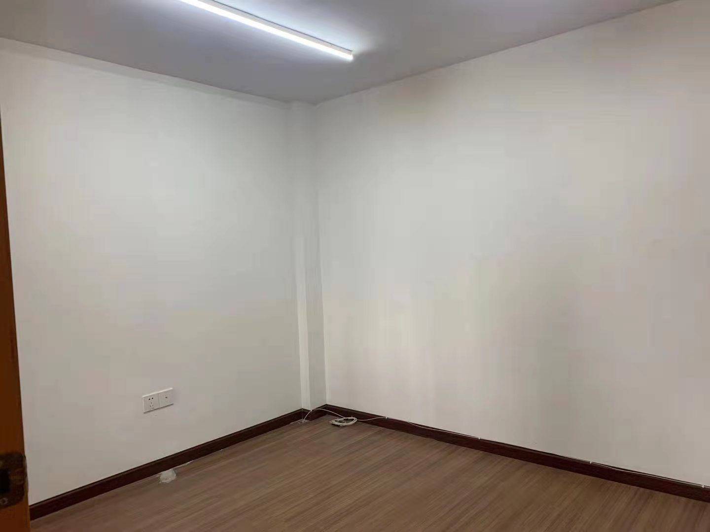 蘇州 崑山 | 昆山城市广场地铁站2号口_4