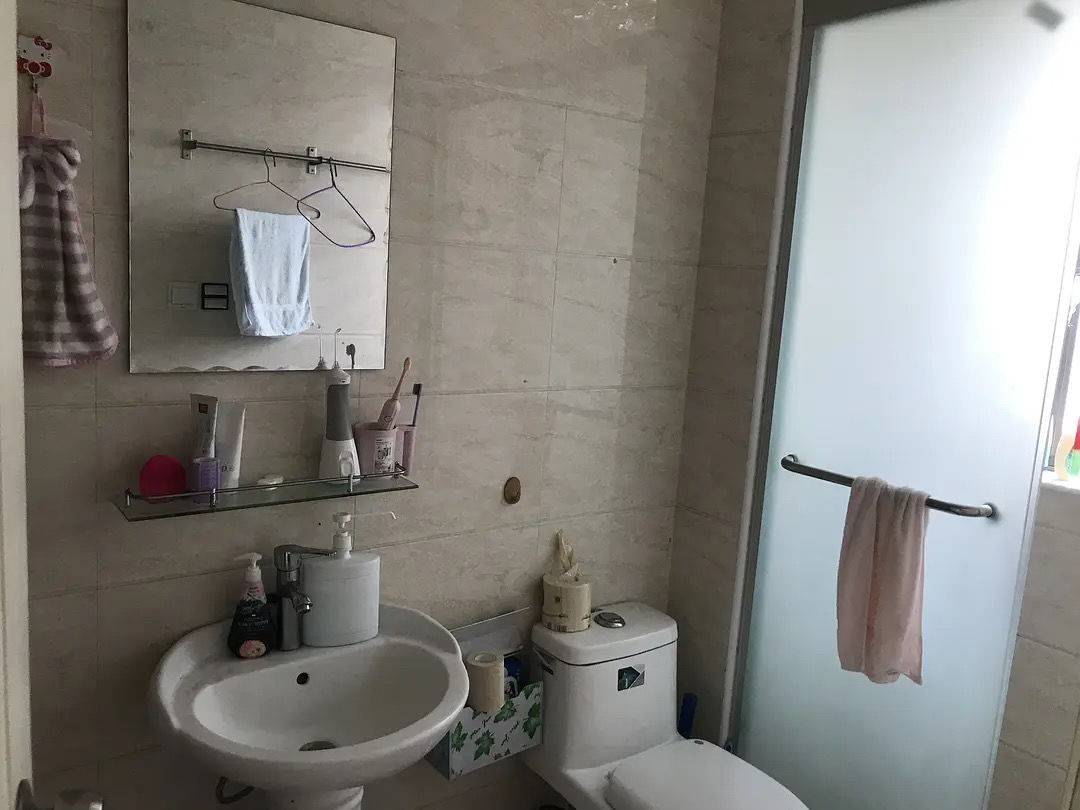 Shanghai-Changning-可免租一个月,Pet Friendly,LGBTQ Friendly,Cozy Home,Clean&Comfy,No Gender Limit,Hustle & Bustle,“Friends”