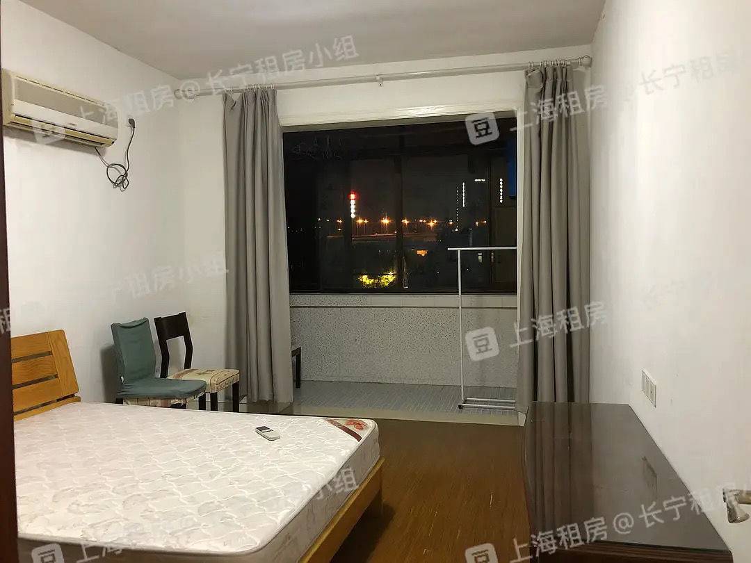 Shanghai-Changning-Cozy Home,Clean&Comfy,Hustle & Bustle