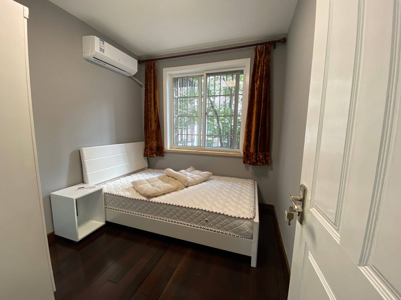 Shanghai-Pudong-Chilled,Pet Friendly