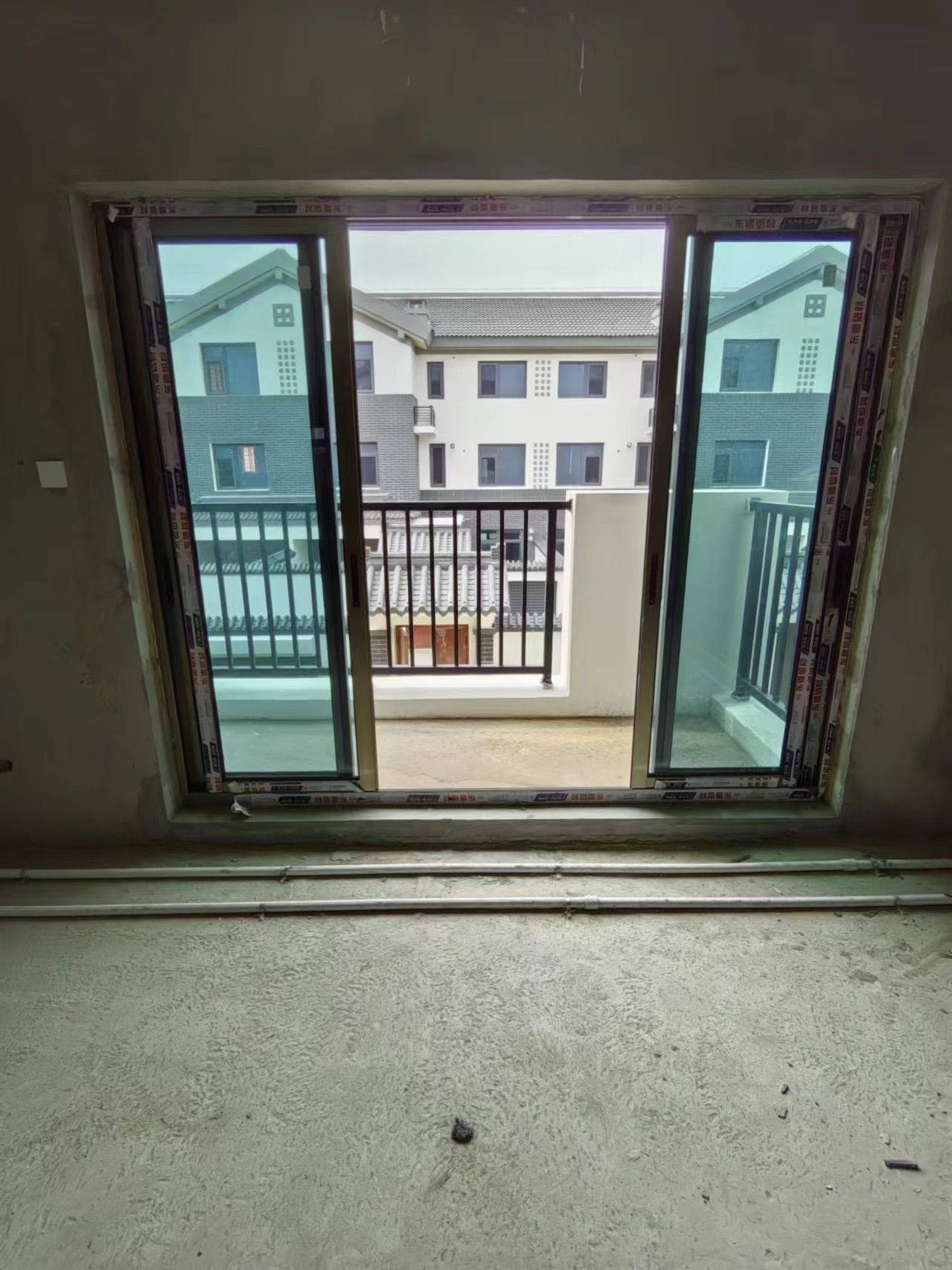 硌硌若石整租房源2