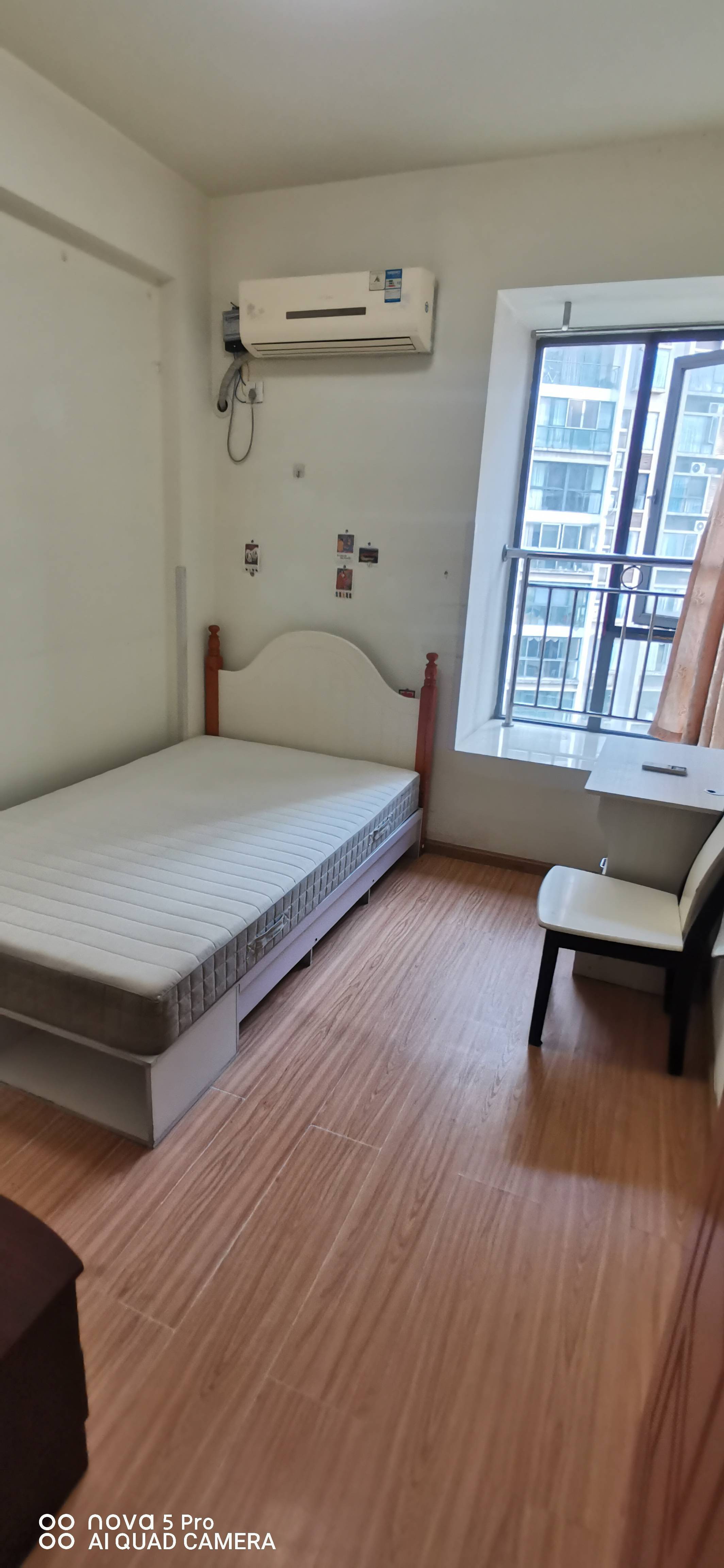 Chengdu-Shuangliu-Clean&Comfy,No Gender Limit,Hustle & Bustle