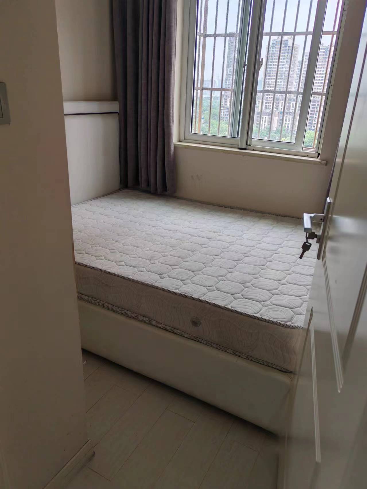 Hangzhou-Xihu-Cozy Home,No Gender Limit,Hustle & Bustle,“Friends”,Chilled